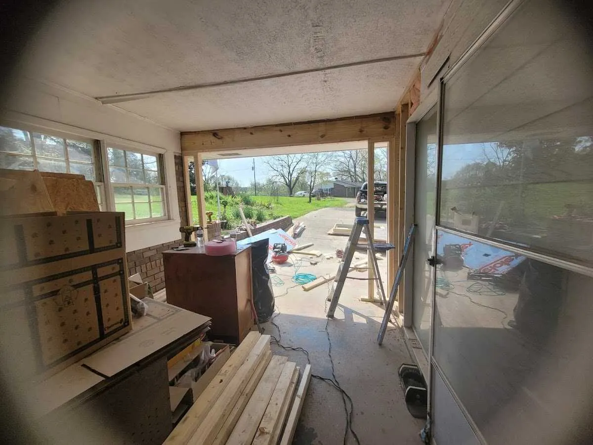 Air movers and dehumidifier for Water Mitigation Services in Kingsport